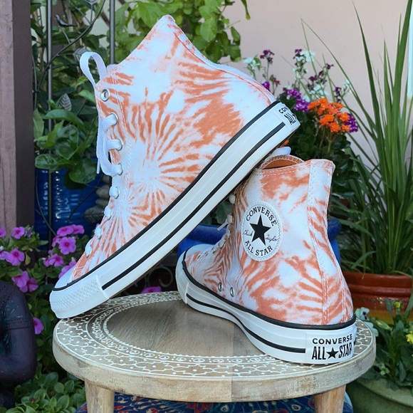 New Orange Sunburst Tie Dye Converse Hi Tops Sz 11 - Picture 2 of 15